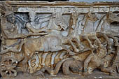 Volterra. La grandiosa serie di urne cinerarie del Museo Etrusco Guarnacci.
